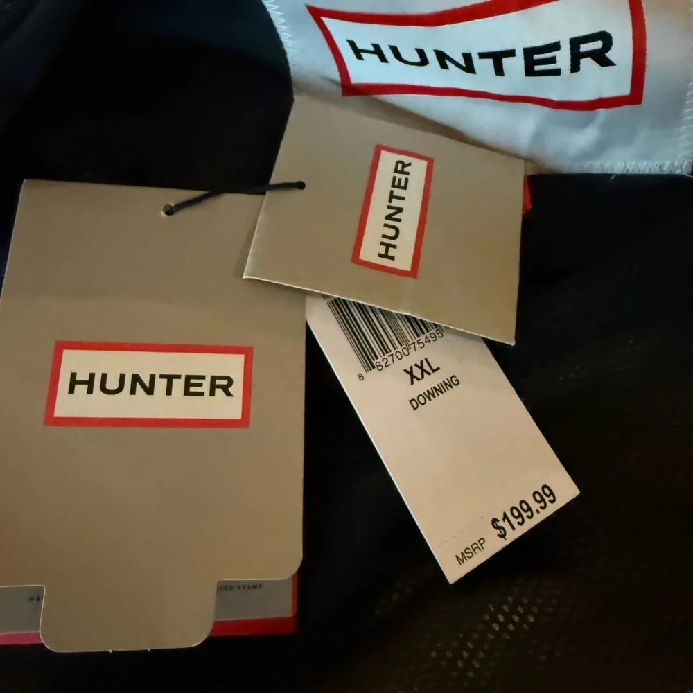 Hunter Men's Black Raincoat - Picture 4 of 5